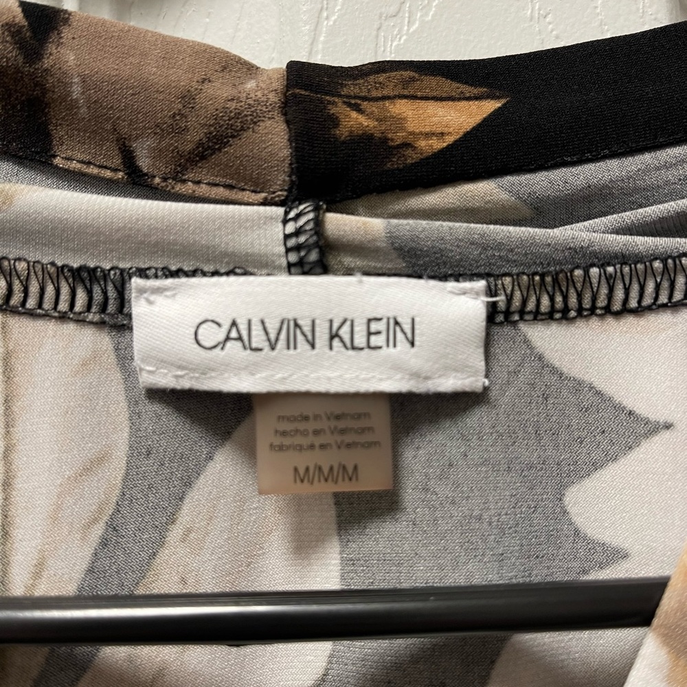 Calvin Klein Shell bundle - Picture 4 of 16